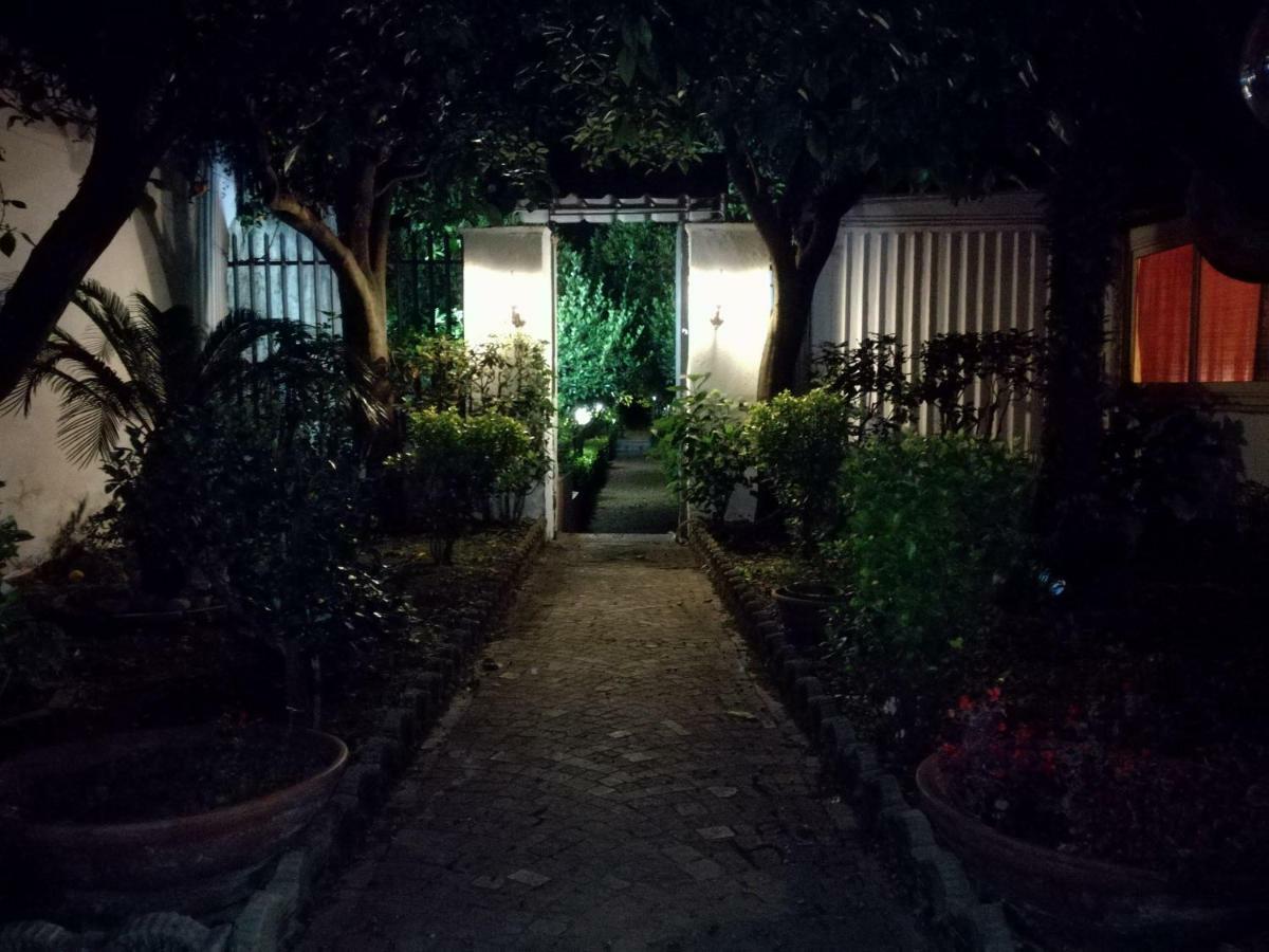 Residenza Caserta Sud - Appartamento Con Giardino Ngoại thất bức ảnh